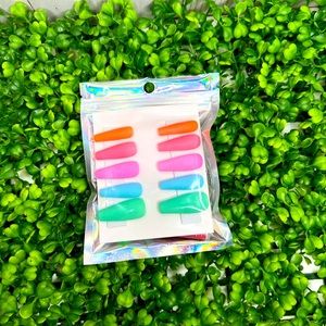 Beach Inspired Press On Nail Kit